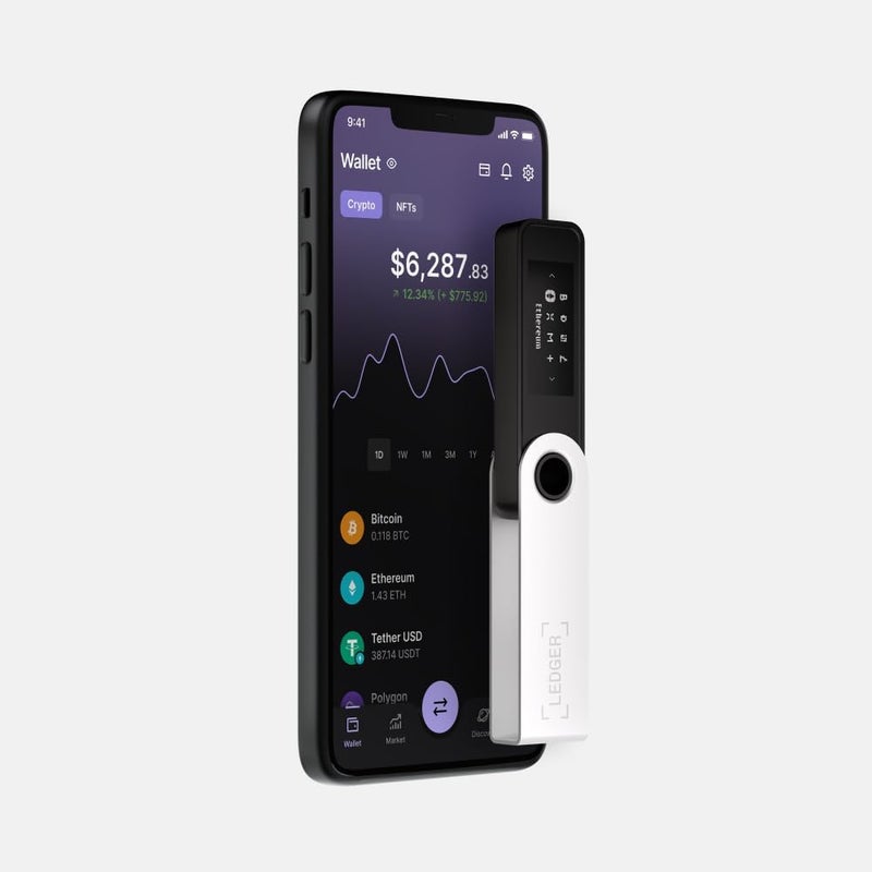 Ledger Nano S Plus Signer – The accessible Way to Manage Your Crypto & NFTs securely ( Wallet for Desktop and Android only) – Matte Black - Image 3